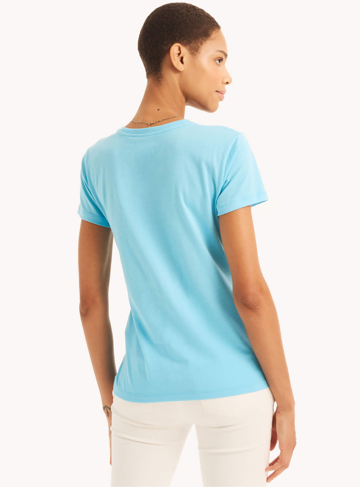 Polera Manga Corta Básica Cuello V Celeste Sustainably Crafted Mujer