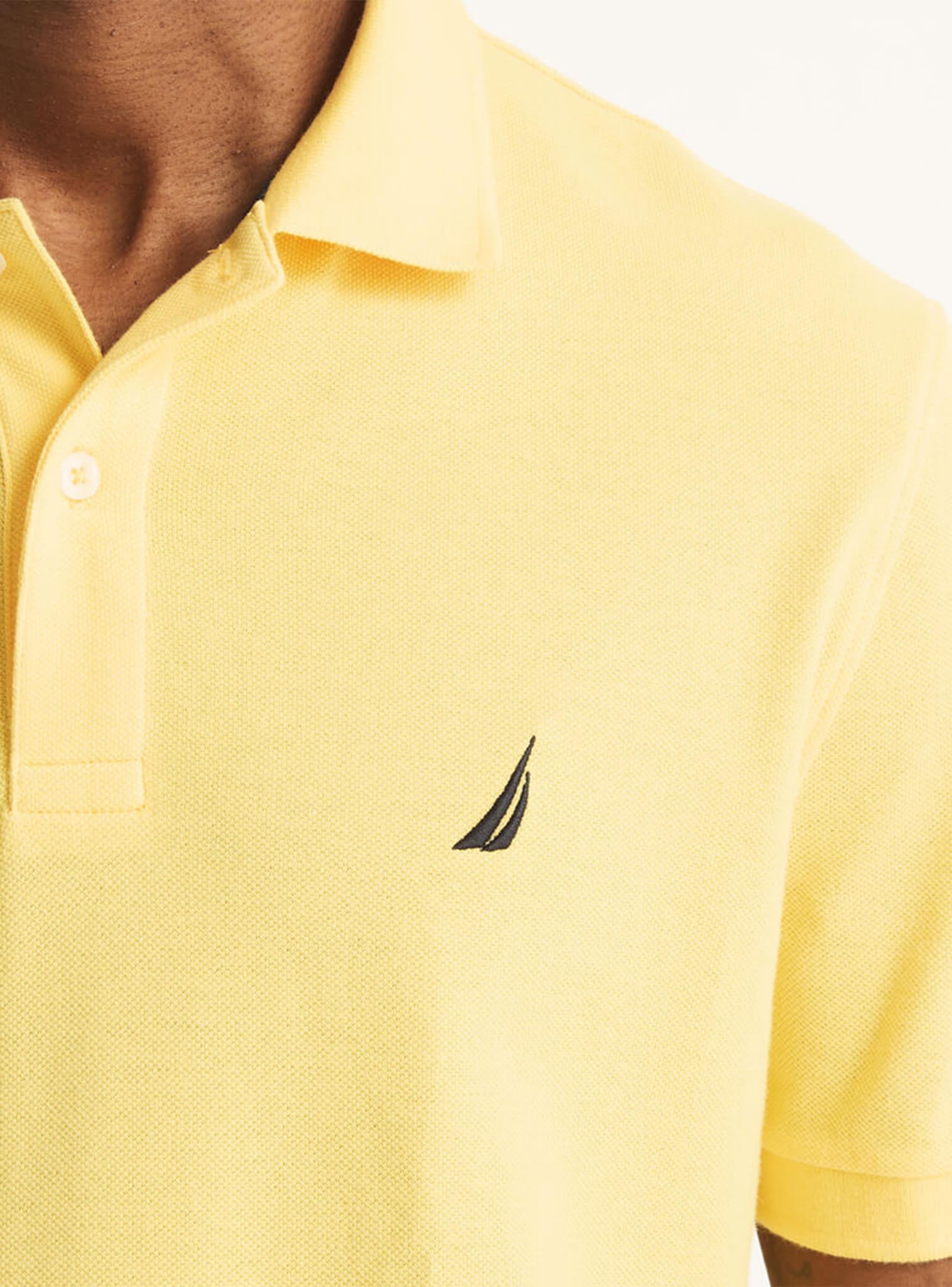 Polera Pique Manga Corta Clásica Amarillo Sustainably Crafted Hombre